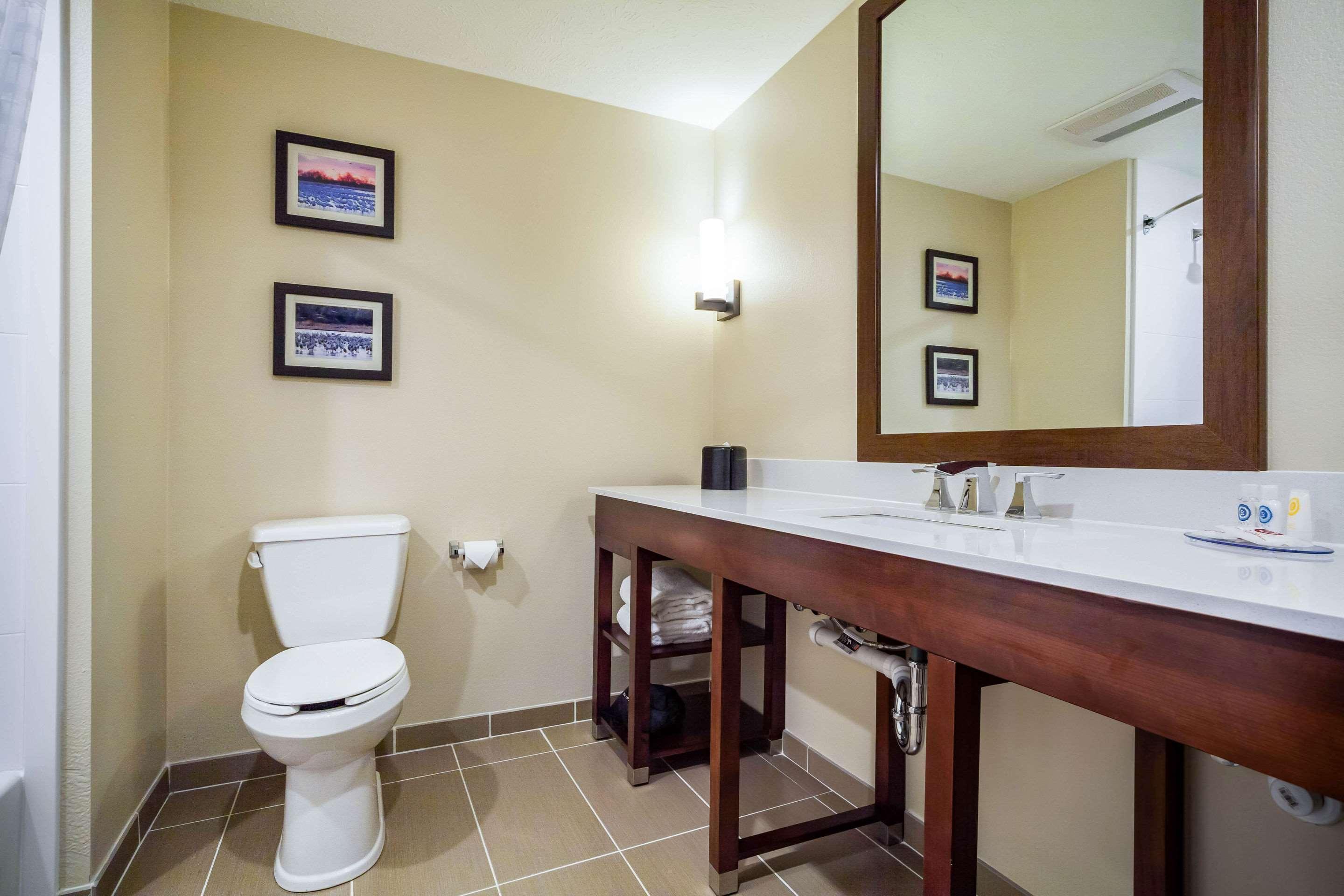 Comfort Inn & Suites North Platte I-80 מראה חיצוני תמונה