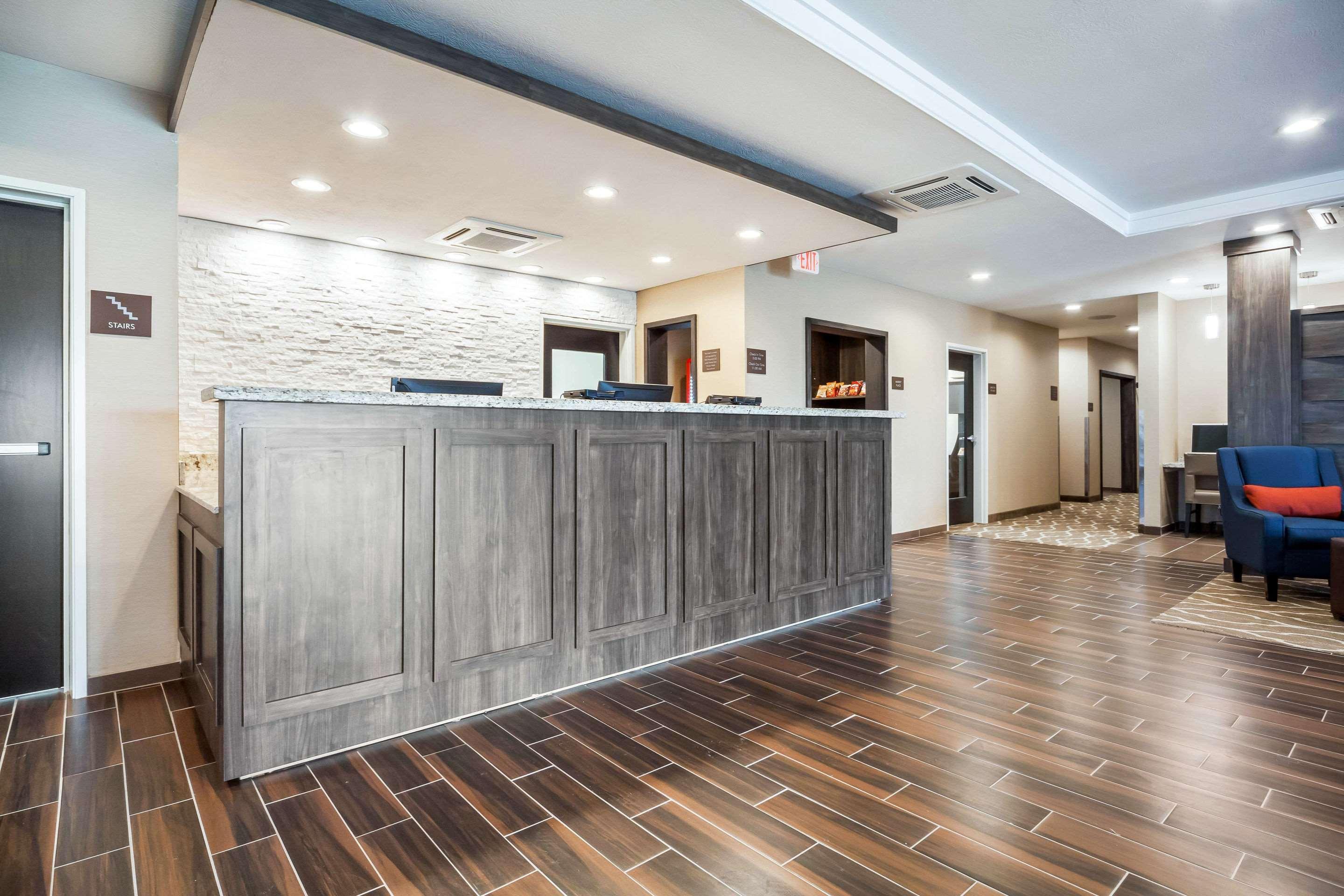Comfort Inn & Suites North Platte I-80 מראה חיצוני תמונה